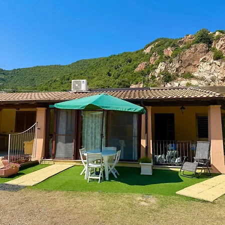 Casa Perdepera Jennas * Marina di Gairo