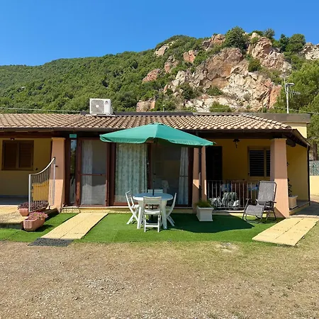Casa Perdepera Jennas Marina di Gairo